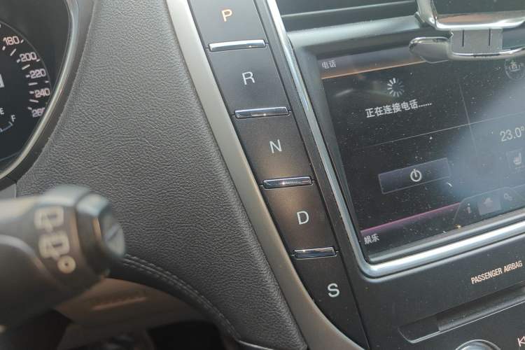 Used Lincoln MKX 2015 2.0T Two-Wheel Drive Deluxe Edition Gear Lever
