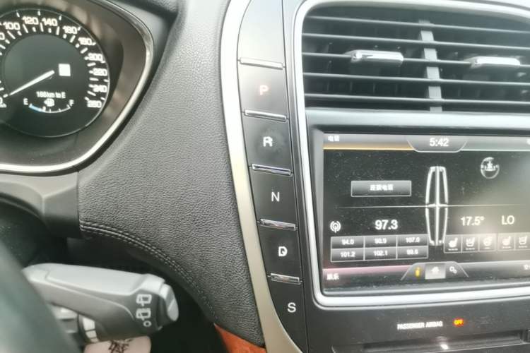 Used Lincoln MKX 2015 2.7T Four-Wheel Drive Prestige Edition Gear Lever