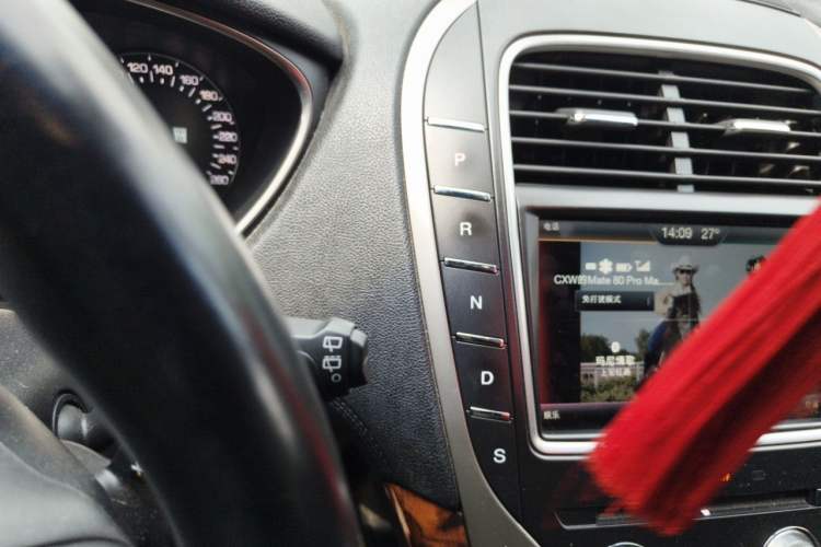 Used Lincoln MKX 2015 2.7T Four-Wheel Drive Prestige Edition Gear Lever
