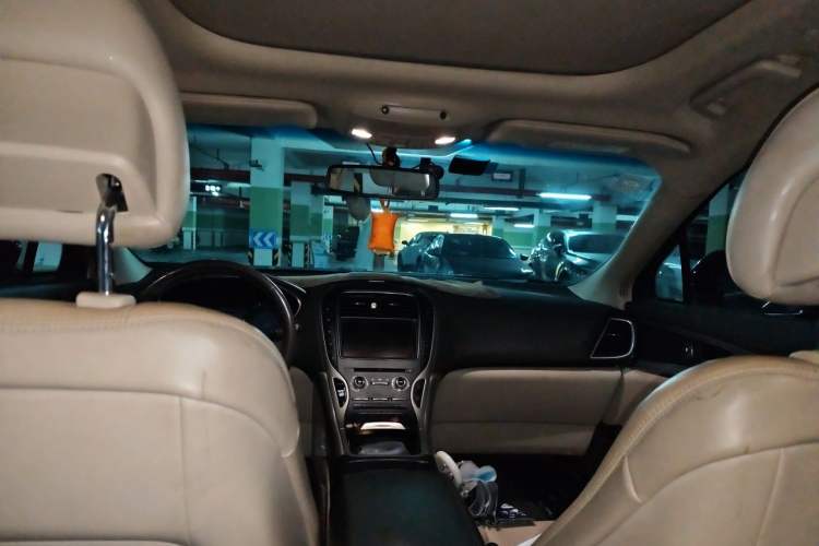 Used Lincoln MKX 2015 2.0T Two-Wheel Drive Deluxe Edition Headliner