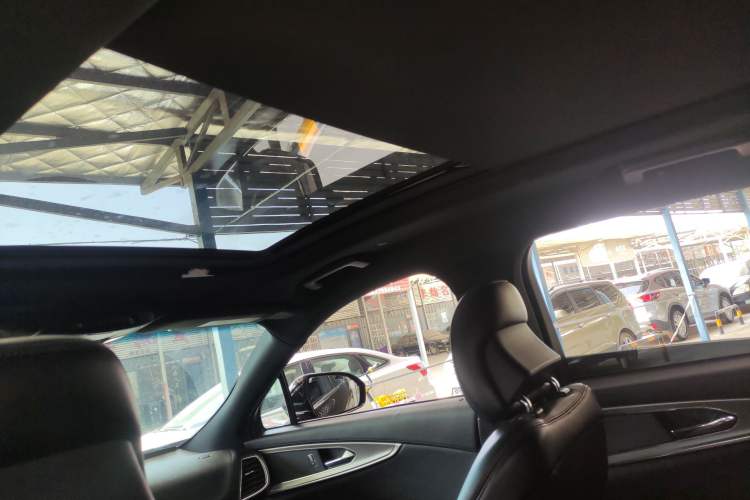 Used Lincoln MKX 2015 2.0T Two-Wheel Drive Deluxe Edition Headliner