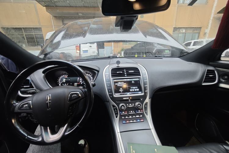 Used Lincoln MKX 2015 2.0T Four-Wheel Drive Luxury Edition Interior 2