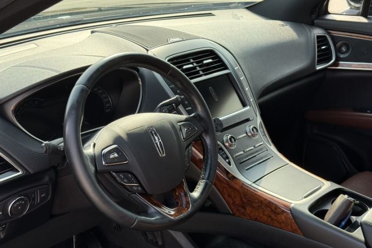 Used Lincoln MKX 2015 2.7T Four-Wheel Drive Prestige Edition Interior 4