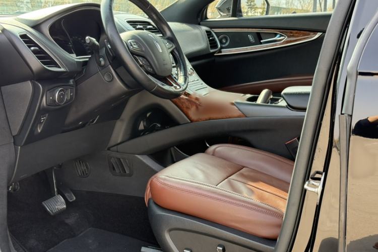 Used Lincoln MKX 2015 2.7T Four-Wheel Drive Prestige Edition Interior 5