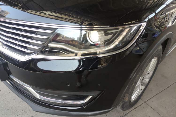 Used Lincoln MKX 2015 2.0T Two-Wheel Drive Deluxe Edition Left Front Headlight