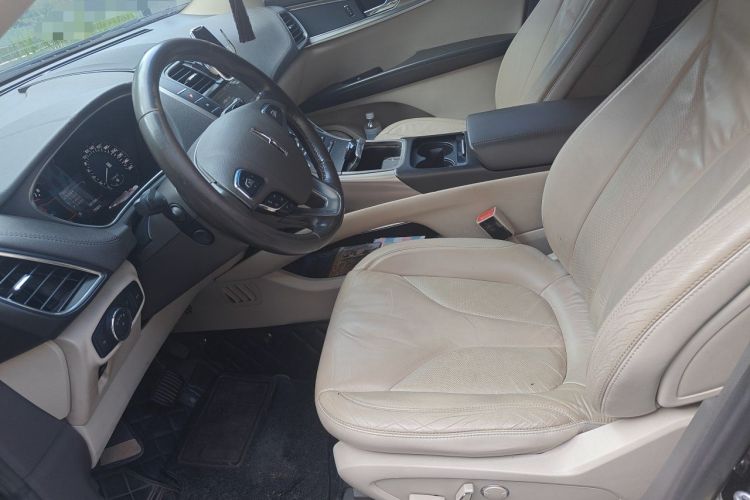Used Lincoln MKX 2015 2.0T Two-Wheel Drive Deluxe Edition Left Front Seat