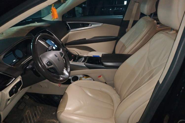 Used Lincoln MKX 2015 2.0T Two-Wheel Drive Deluxe Edition Left Front Seat