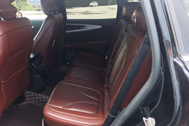 Used Lincoln MKX 2015 2.0T Four-Wheel Drive Luxury Edition Left Rear Seat