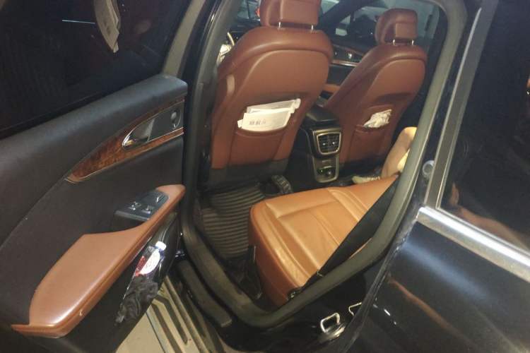 Used Lincoln MKX 2015 2.7T Four-Wheel Drive Prestige Edition Left Rear Seat