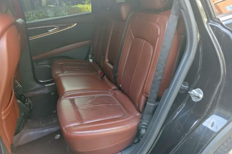 Used Lincoln MKX 2015 2.7T Four-Wheel Drive Prestige Edition Left Rear Seat