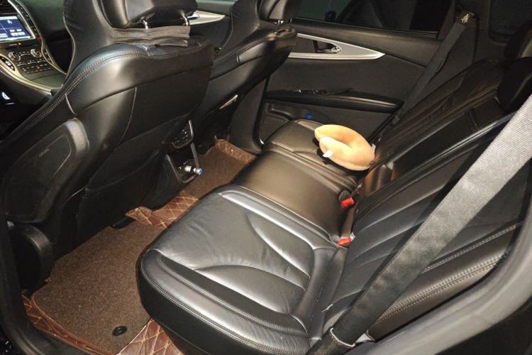 Used Lincoln MKX 2015 2.0T Four-Wheel Drive Luxury Edition Left Rear Seat