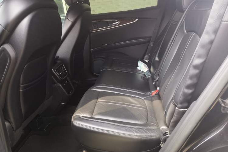 Used Lincoln MKX 2015 2.7T Four-Wheel Drive Prestige Edition Left Rear Seat