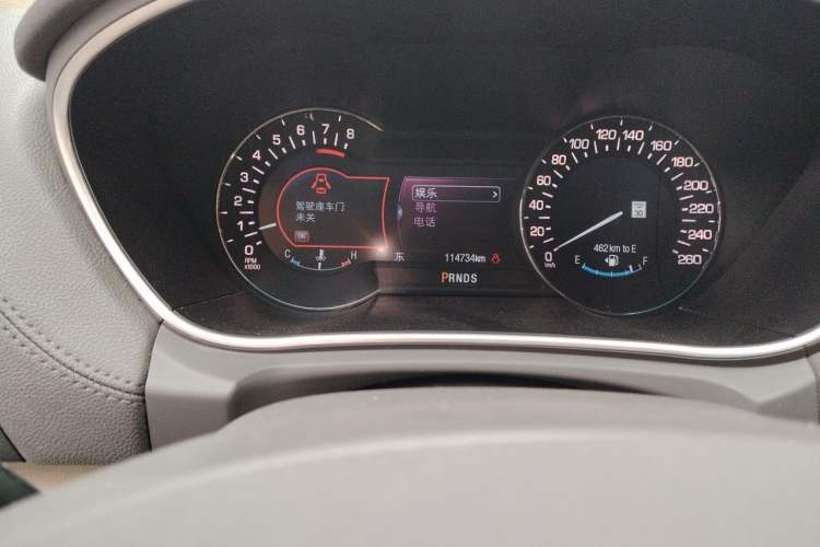 Used Lincoln MKX 2015 2.0T Two-Wheel Drive Deluxe Edition Odometer Close Up