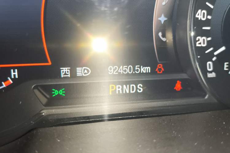 Used Lincoln MKX 2015 2.7T Four-Wheel Drive Prestige Edition Odometer Close Up
