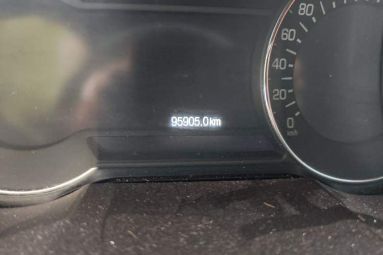 Used Lincoln MKX 2015 2.0T Four-Wheel Drive Luxury Edition Odometer Close Up