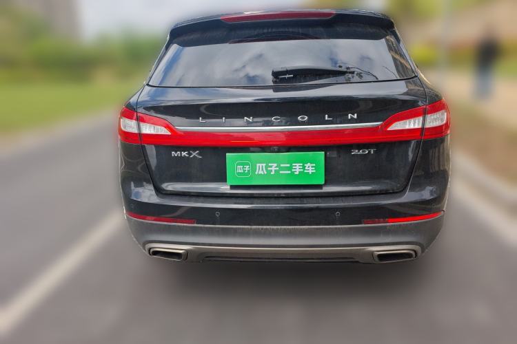 Used Lincoln MKX 2015 2.0T Two-Wheel Drive Deluxe Edition Rear
