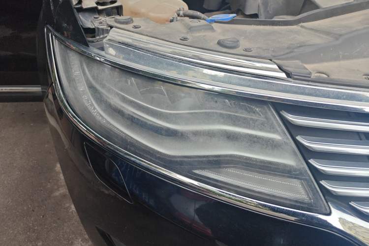 Used Lincoln MKX 2015 2.7T Four-Wheel Drive Prestige Edition Right Front Headlight