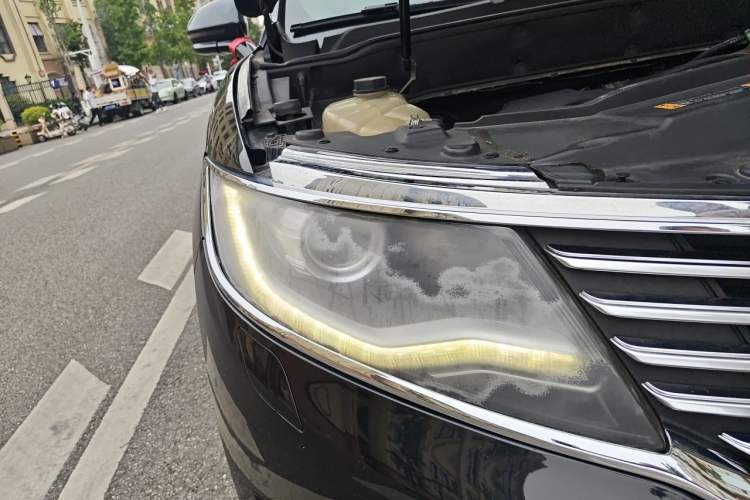Used Lincoln MKX 2015 2.0T Four-Wheel Drive Luxury Edition Right Front Headlight