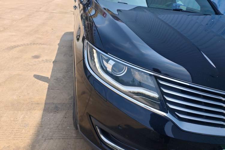 Used Lincoln MKX 2015 2.0T Four-Wheel Drive Luxury Edition Right Front Headlight