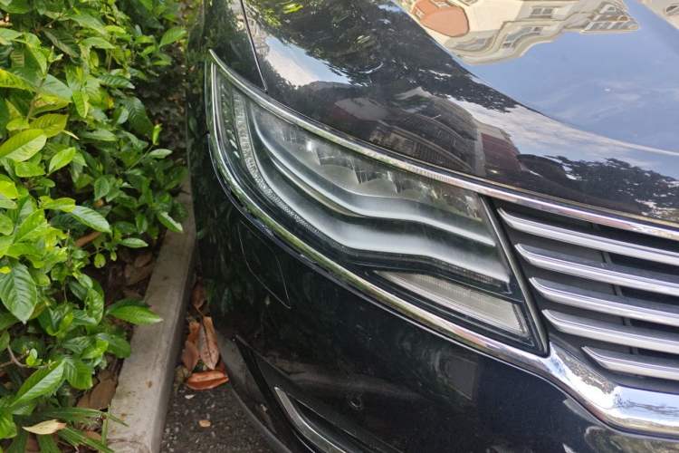 Used Lincoln MKX 2015 2.7T Four-Wheel Drive Prestige Edition Right Front Headlight