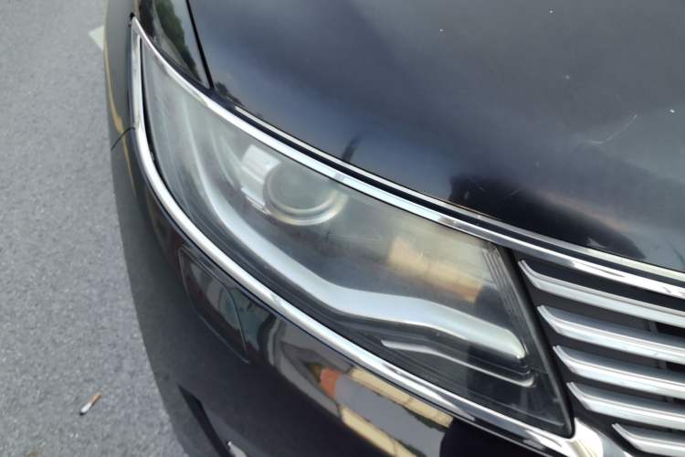 Used Lincoln MKX 2015 2.0T Four-Wheel Drive Luxury Edition Right Front Headlight