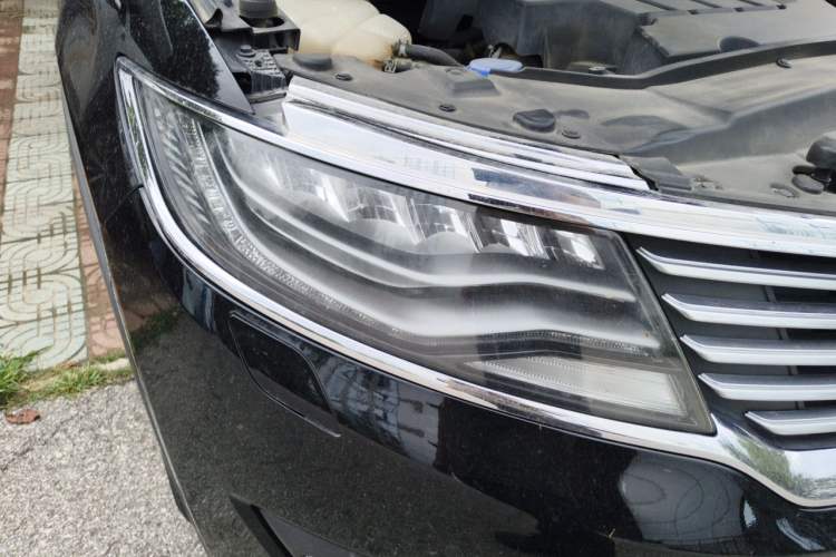 Used Lincoln MKX 2015 2.7T Four-Wheel Drive Prestige Edition Right Front Headlight