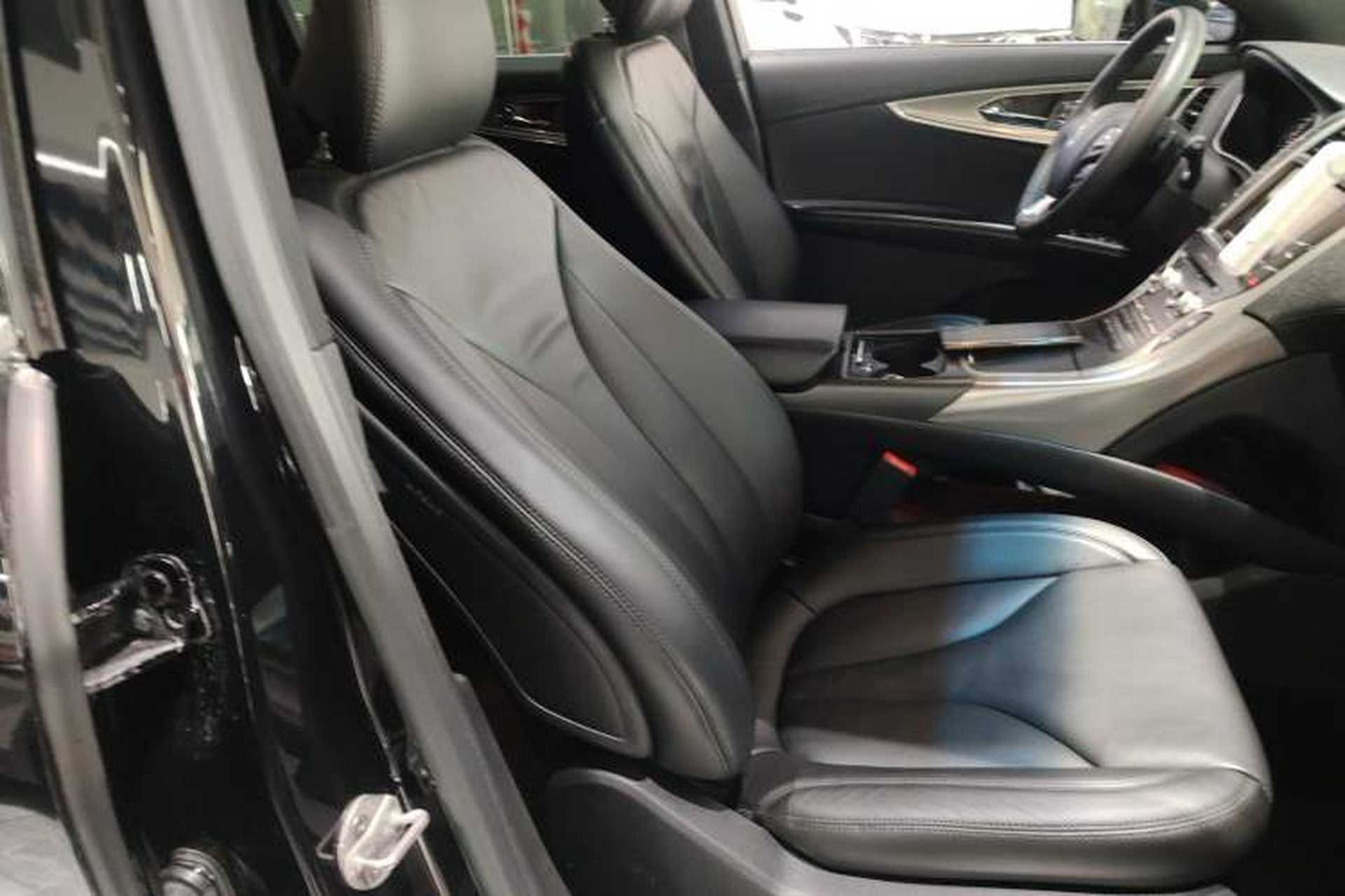 Used Lincoln MKX 2015 2.0T Two-Wheel Drive Deluxe Edition Right Front Seat