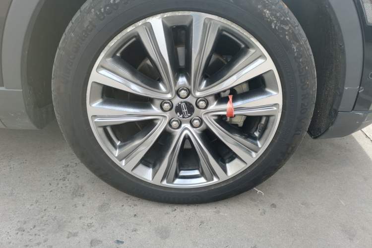 Used Lincoln MKX 2015 2.7T Four-Wheel Drive Prestige Edition Right Front Wheel Hub