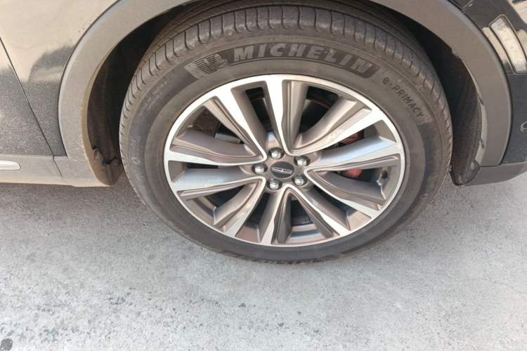 Used Lincoln MKX 2015 2.7T Four-Wheel Drive Prestige Edition Right Front Wheel Hub