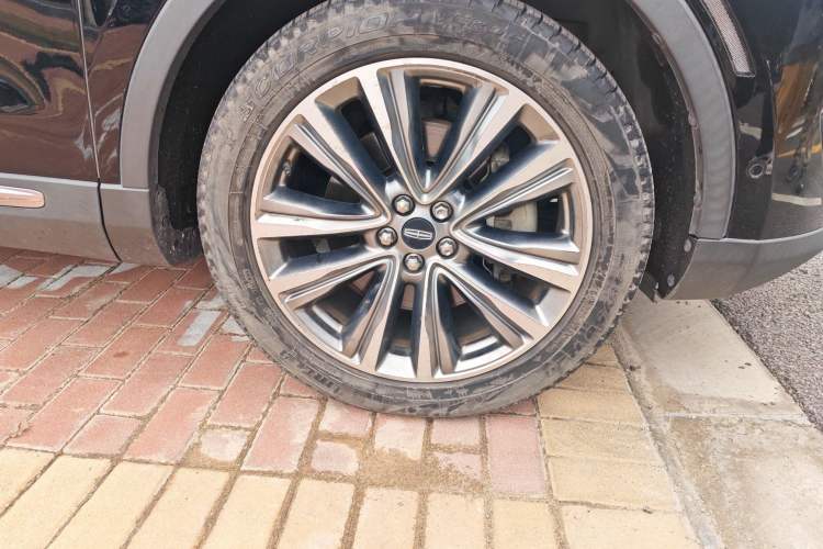 Used Lincoln MKX 2015 2.7T Four-Wheel Drive Prestige Edition Right Front Wheel Hub