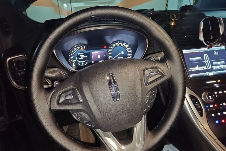 Used Lincoln MKX 2015 2.0T Four-Wheel Drive Luxury Edition Steering Wheel