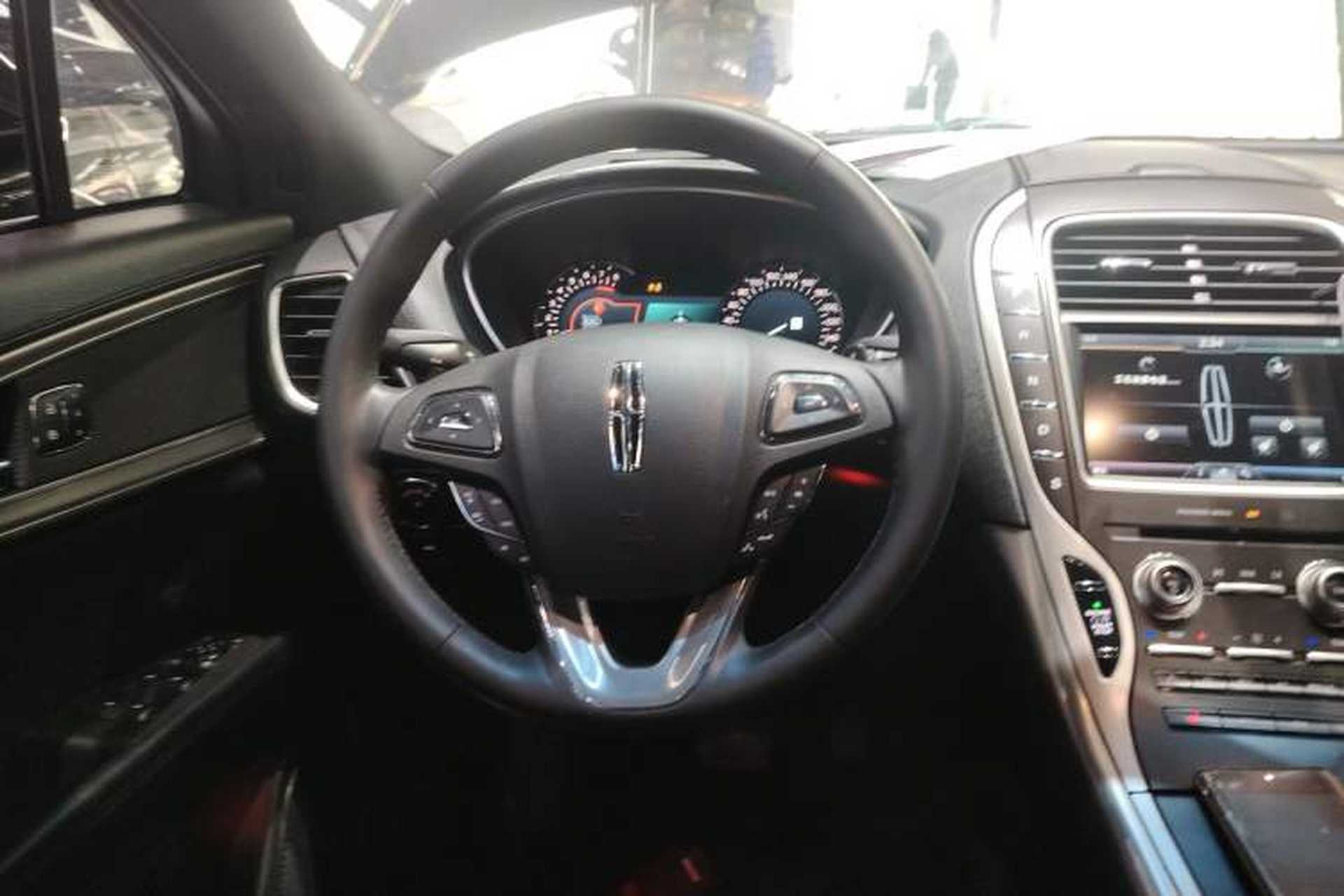 Used Lincoln MKX 2015 2.0T Two-Wheel Drive Deluxe Edition Steering Wheel