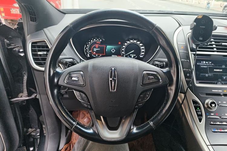 Used Lincoln MKX 2015 2.0T Four-Wheel Drive Luxury Edition Steering Wheel