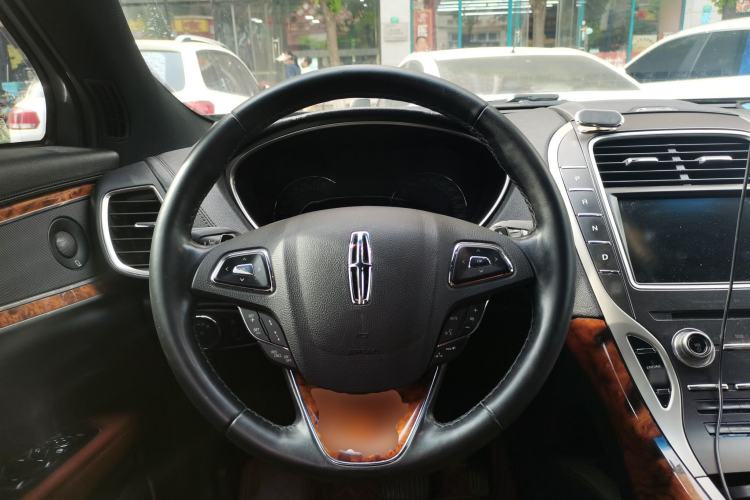 Used Lincoln MKX 2015 2.7T Four-Wheel Drive Prestige Edition Steering Wheel