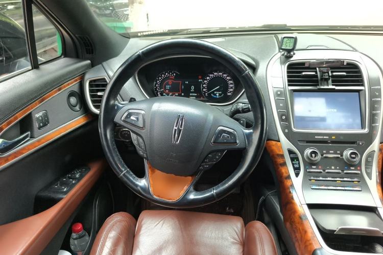 Used Lincoln MKX 2015 2.7T Four-Wheel Drive Prestige Edition Steering Wheel
