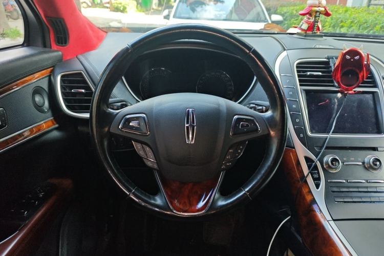 Used Lincoln MKX 2015 2.7T Four-Wheel Drive Prestige Edition Steering Wheel