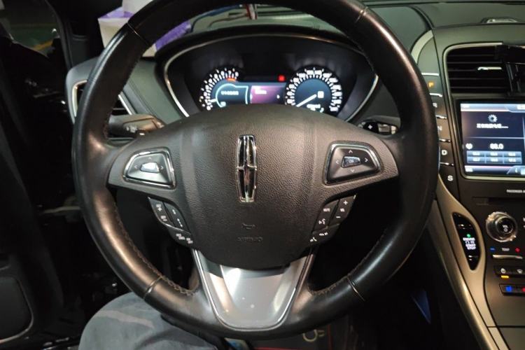 Used Lincoln MKX 2015 2.0T Four-Wheel Drive Luxury Edition Steering Wheel