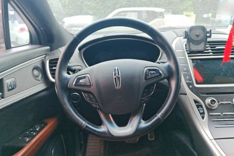 Used Lincoln MKX 2015 2.0T Four-Wheel Drive Luxury Edition Steering Wheel