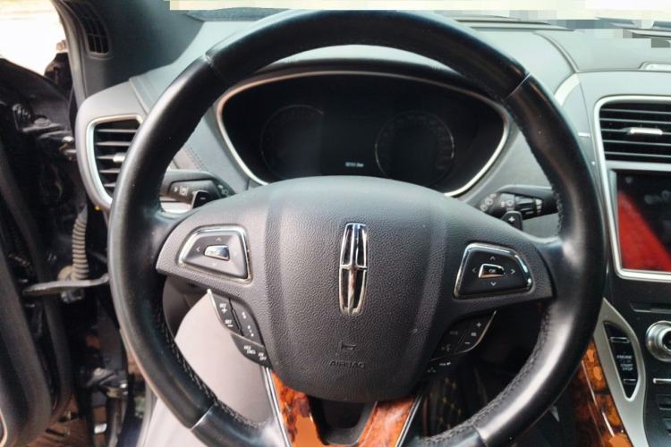 Used Lincoln MKX 2015 2.7T Four-Wheel Drive Prestige Edition Steering Wheel