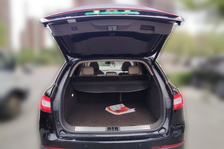 Used Lincoln MKX 2015 2.0T Two-Wheel Drive Deluxe Edition Trunk