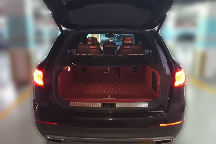 Used Lincoln MKX 2015 2.7T Four-Wheel Drive Prestige Edition Trunk