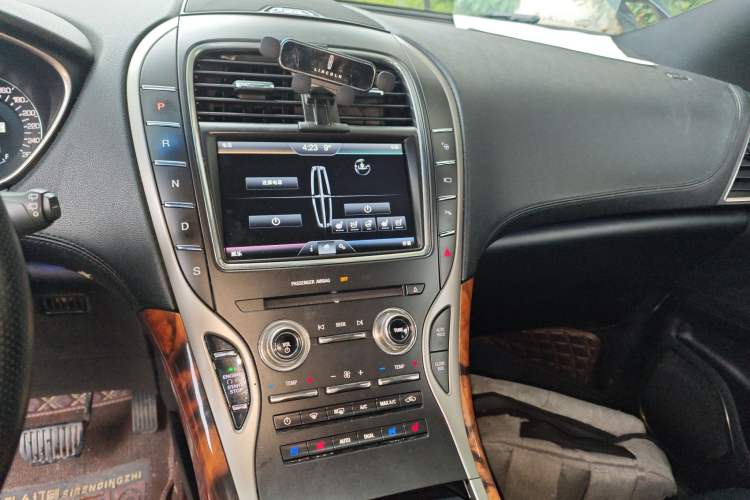 Used Lincoln MKX 2015 2.7T Four-Wheel Drive Prestige Edition Audio And AC Panel