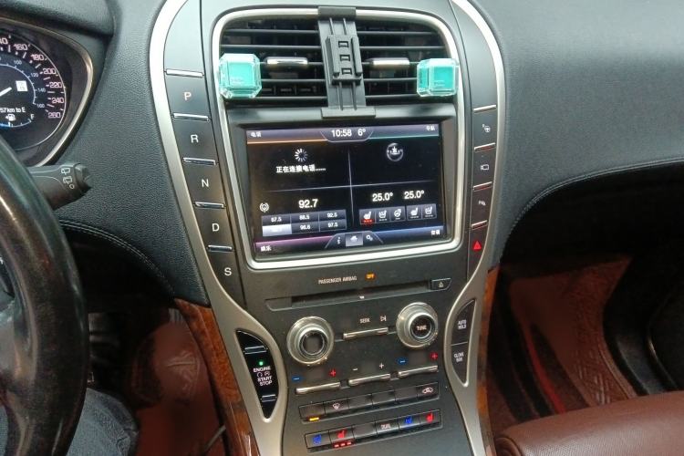 Used Lincoln MKX 2015 2.7T Four-Wheel Drive Prestige Edition Audio And AC Panel