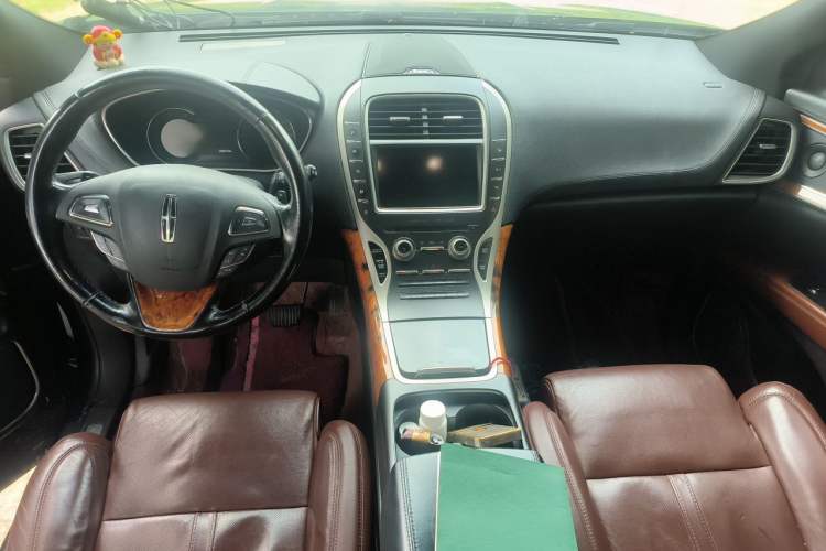 Used Lincoln MKX 2015 2.7T Four-Wheel Drive Prestige Edition Center Console