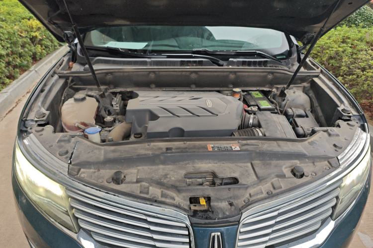 Used Lincoln MKX 2015 2.7T Four-Wheel Drive Prestige Edition Engine Bay