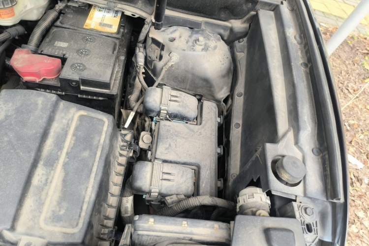 Used Lincoln MKX 2015 2.7T Four-Wheel Drive Prestige Edition Engine Bay Left