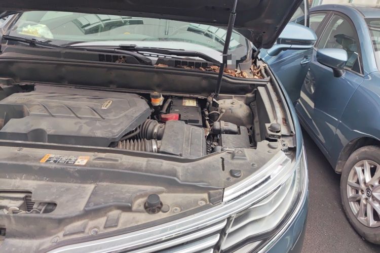 Used Lincoln MKX 2015 2.7T Four-Wheel Drive Prestige Edition Engine Bay Left
