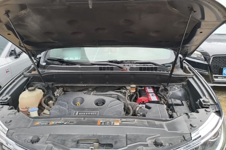 Used Lincoln MKX 2015 2.0T Two-Wheel Drive Deluxe Edition Engine Bay
