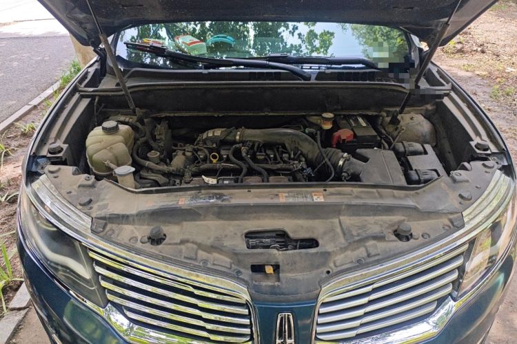 Used Lincoln MKX 2015 2.0T Two-Wheel Drive Deluxe Edition Engine Bay