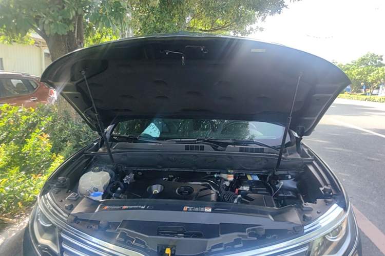 Used Lincoln MKX 2015 2.0T Two-Wheel Drive Deluxe Edition Engine Bay